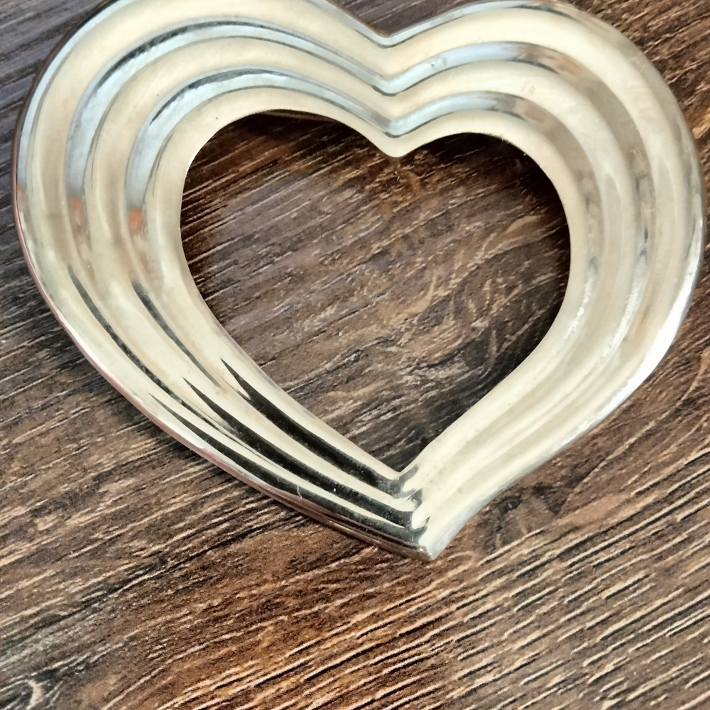 Heart Shaped Metal Brooch Goldtone